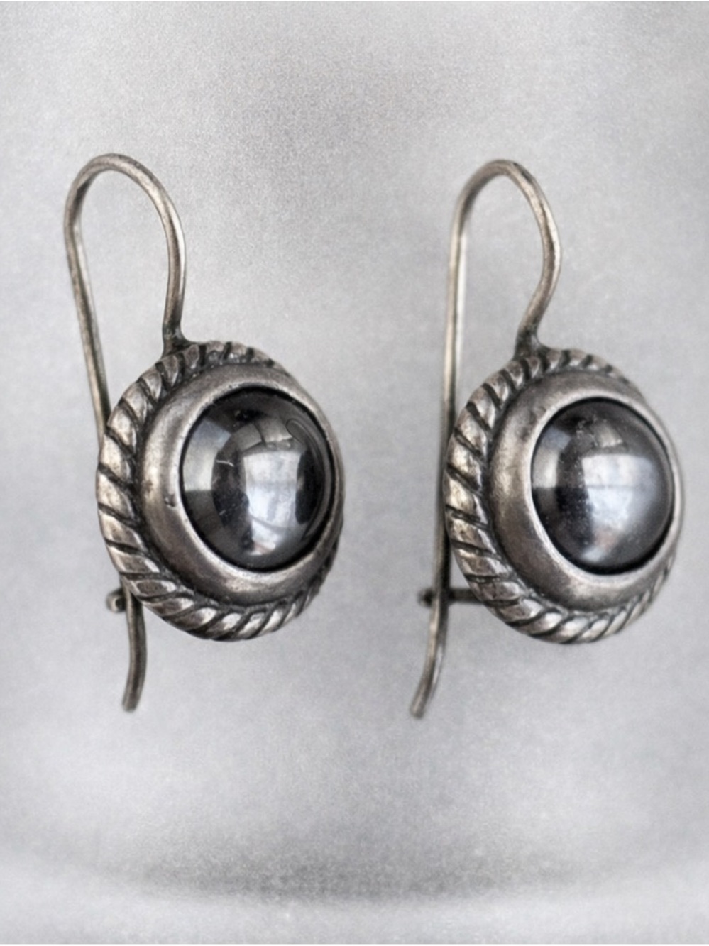 Vintage Sterling Hematite Cabochon Drop Earrings - Set in Twisted Rope Border. - Picture 1 of 5